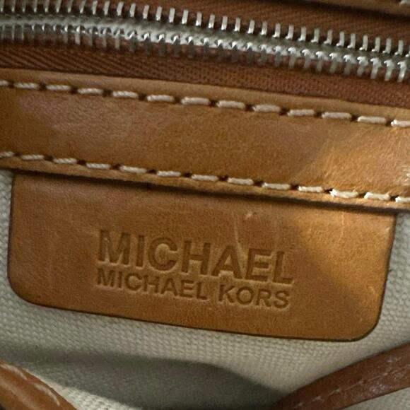 Michael Kors Vintage Leather Minimal Hobo Shoulder Bag single-strap side pockets - Picture 13 of 14